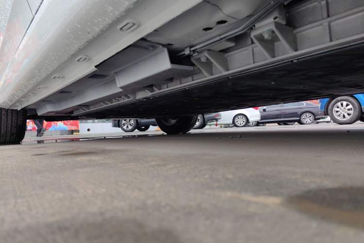Used Roewe i6 MAX New Energy 2023 EV 420 Skyroof Special Edition Left Side Sill