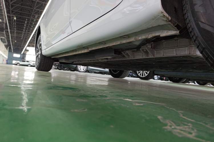 Used Roewe i6 MAX New Energy 2023 EV 420 Skyroof Special Edition Left Side Sill