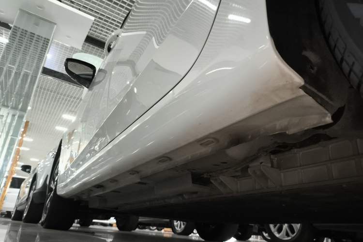 Used Roewe i6 MAX New Energy 2023 EV 420 Skyroof Special Edition Left Side Sill