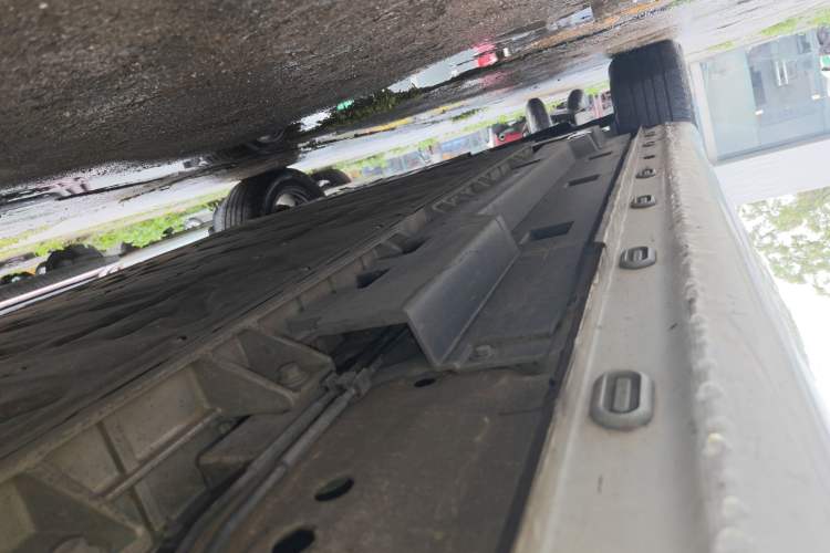 Used Roewe i6 MAX New Energy 2023 EV 420 Skyroof Special Edition Left Side Sill