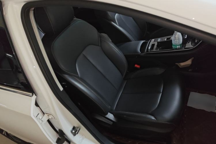 Used Roewe i6 MAX New Energy 2023 EV 420 Skyroof Special Edition Right Front Seat