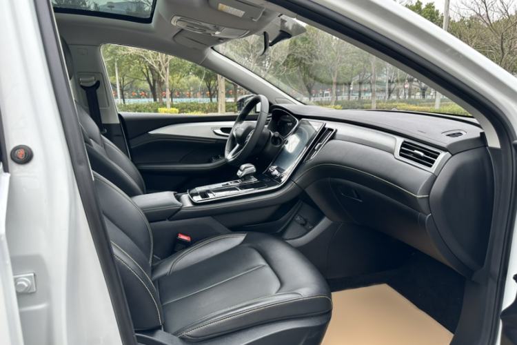 Used Roewe i6 MAX New Energy 2023 EV 420 Skyroof Special Edition Right Front Seat