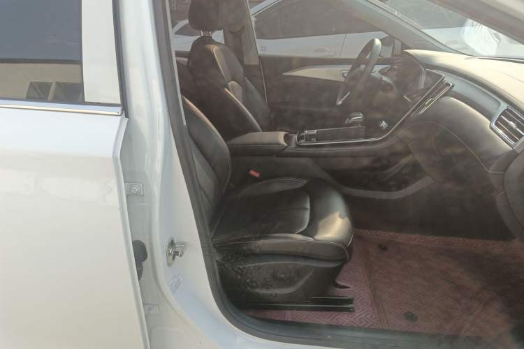 Used Roewe i6 MAX New Energy 2023 EV 420 Skyroof Special Edition Right Front Seat