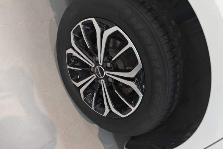 Used Roewe i6 MAX New Energy 2023 EV 420 Skyroof Special Edition Right Rear Wheel Hub