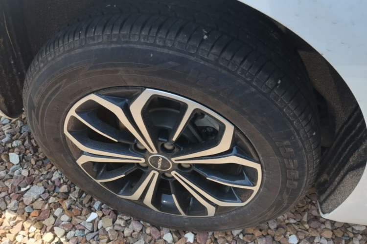 Used Roewe i6 MAX New Energy 2023 EV 420 Skyroof Special Edition Right Rear Wheel Hub