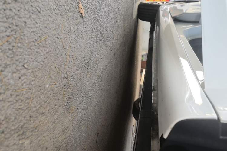 Used Roewe i6 MAX New Energy 2023 EV 420 Skyroof Special Edition Right Side Sill