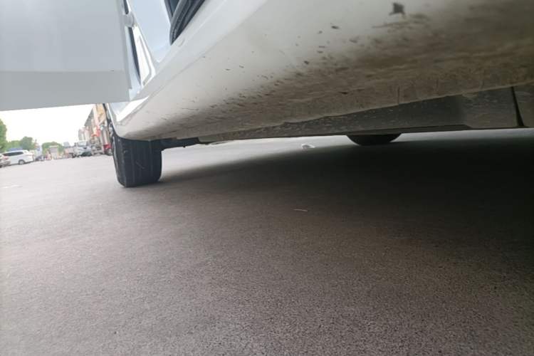 Used Roewe i6 MAX New Energy 2023 EV 420 Skyroof Special Edition Right Side Sill