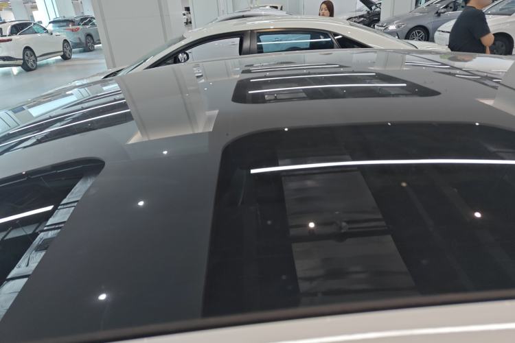 Used Roewe i6 MAX New Energy 2023 EV 420 Skyroof Special Edition Roof