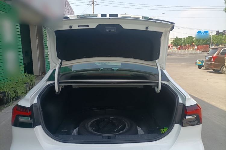 Used Roewe i6 MAX New Energy 2023 EV 420 Skyroof Special Edition Trunk