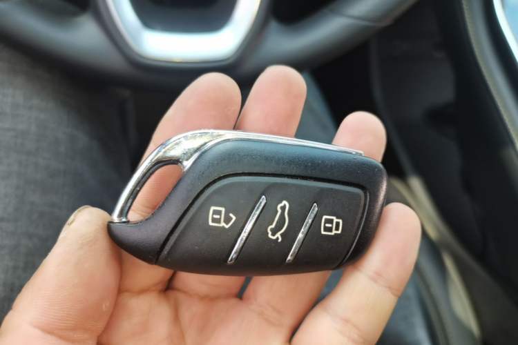 Used Roewe i6 MAX New Energy 2023 EV 420 Skyroof Special Edition Vehicle Key