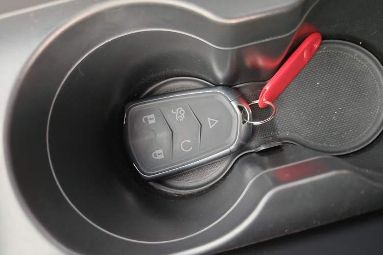 Used Roewe i6 MAX New Energy 2023 EV 420 Skyroof Special Edition Vehicle Key