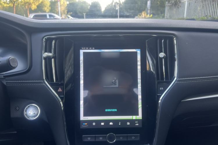 Used Roewe i6 New Energy 2017 45T Hybrid Connect & Smart Enjoyment Edition Audio And AC Panel