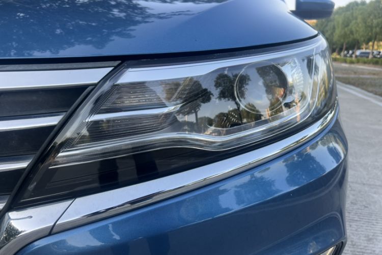 Used Roewe i6 New Energy 2017 45T Hybrid Connect & Smart Enjoyment Edition Exterior 7