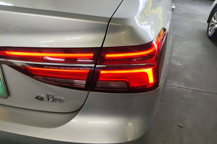 Used Roewe i6 New Energy 2017 45T Hybrid Connect & Smart Enjoyment Edition Exterior 6