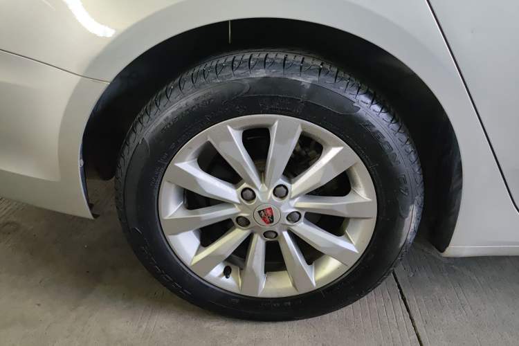 Used Roewe i6 New Energy 2017 45T Hybrid Connect & Smart Enjoyment Edition Exterior 8