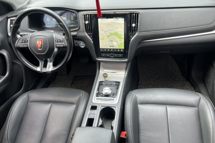 Used Roewe i6 New Energy 2017 45T Hybrid Connect & Smart Enjoyment Edition Interior 7