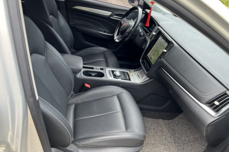 Used Roewe i6 New Energy 2017 45T Hybrid Connect & Smart Enjoyment Edition Right Front Seat