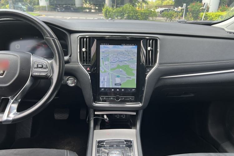 Used Roewe i6 New Energy 2017 45T Hybrid Connective Smart Luxury Edition Audio And AC Panel