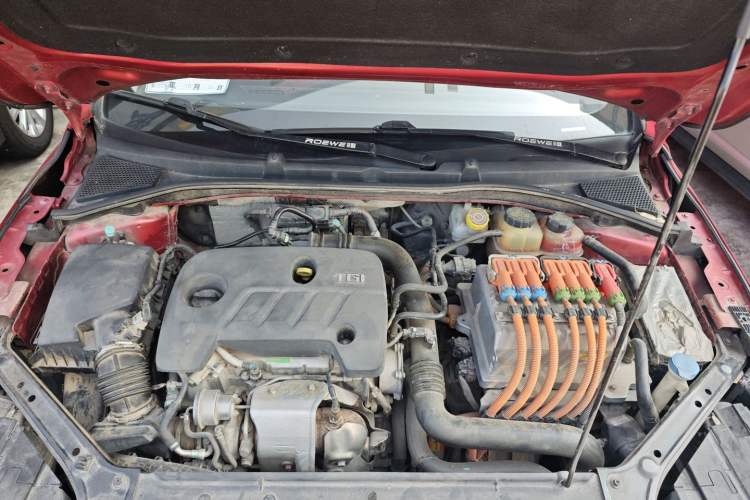 Used Roewe i6 New Energy 2017 45T Hybrid Connect & Smart Enjoyment Edition Engine Bay