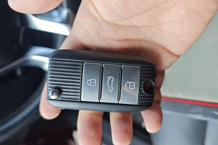 Used Roewe i6 New Energy 2017 45T Hybrid Connect & Smart Enjoyment Edition Interior 1
