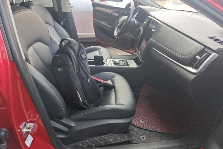 Used Roewe i6 New Energy 2017 45T Hybrid Connect & Smart Enjoyment Edition Right Front Seat