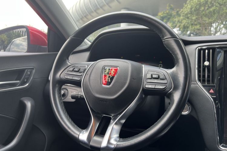 Used Roewe i6 New Energy 2017 45T Hybrid Connective Smart Luxury Edition Steering Wheel