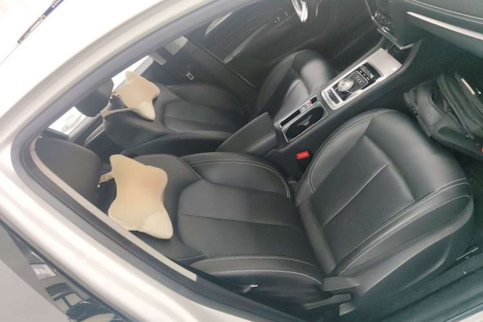 Used Roewe i6 New Energy 2017 45T Hybrid Connect & Smart Enjoyment Edition Right Front Seat