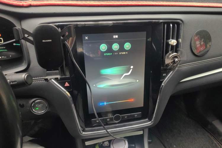 Used Roewe i6 New Energy 2017 45T Hybrid Connect & Smart Enjoyment Edition Audio And AC Panel