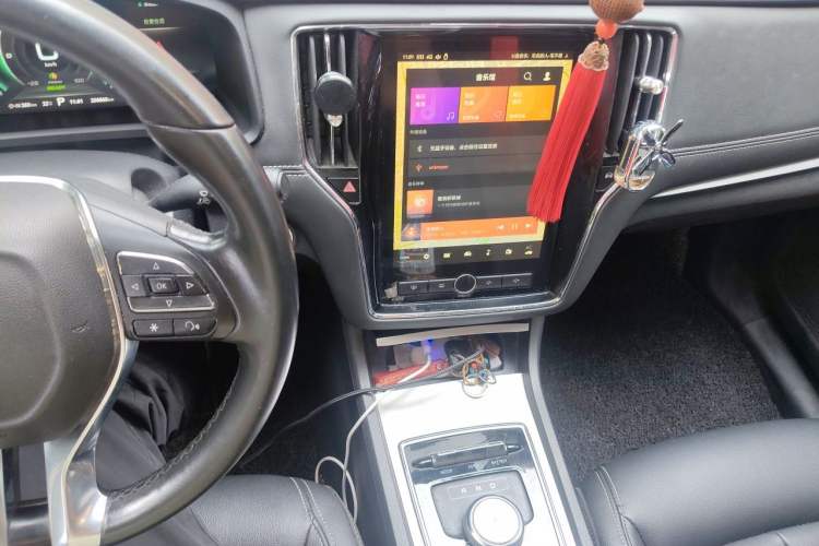 Used Roewe i6 New Energy 2017 45T Hybrid Connect & Smart Enjoyment Edition Audio And AC Panel