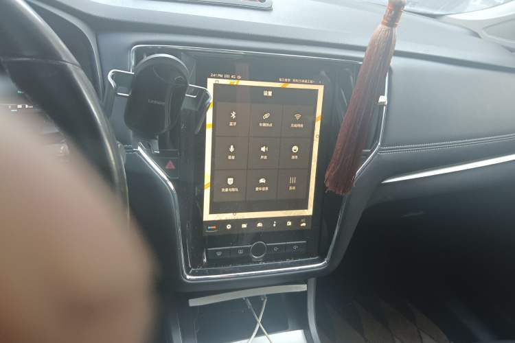 Used Roewe i6 New Energy 2017 45T Hybrid Connect & Smart Enjoyment Edition Audio And AC Panel
