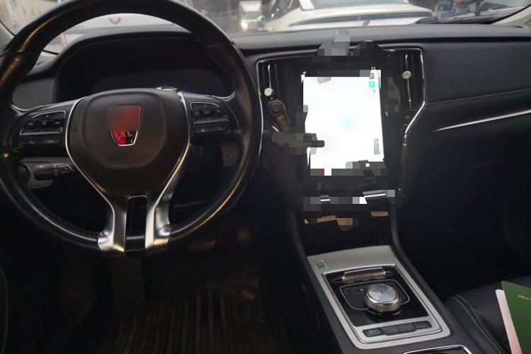 Used Roewe i6 New Energy 2017 45T Hybrid Connect & Smart Enjoyment Edition Center Console