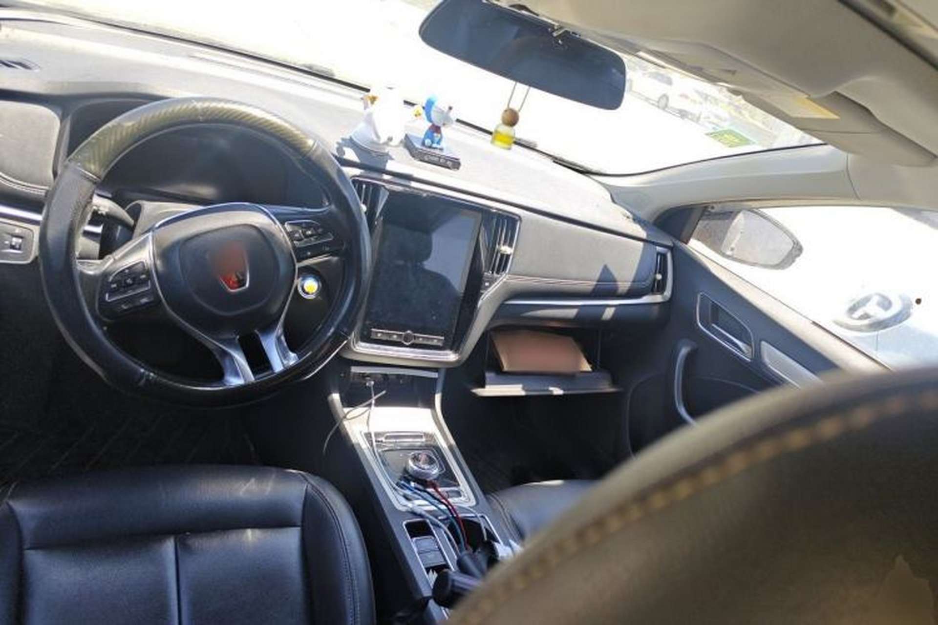 Used Roewe i6 New Energy 2017 45T Hybrid Connect & Smart Enjoyment Edition Center Console
