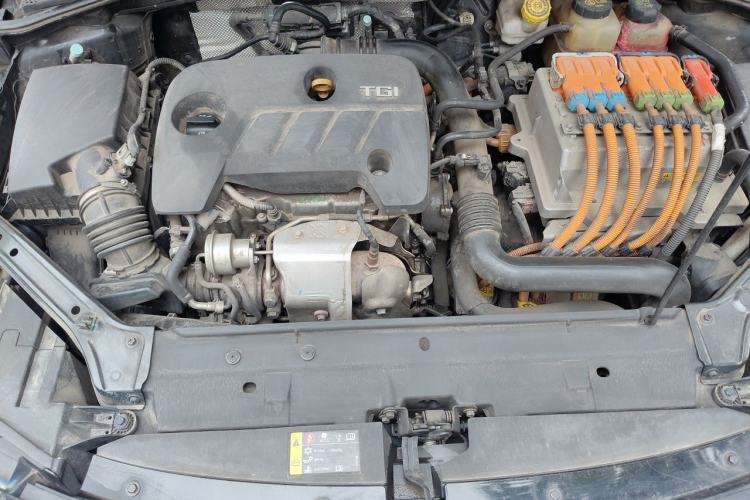 Used Roewe i6 New Energy 2017 45T Hybrid Connect & Smart Enjoyment Edition Engine Bay