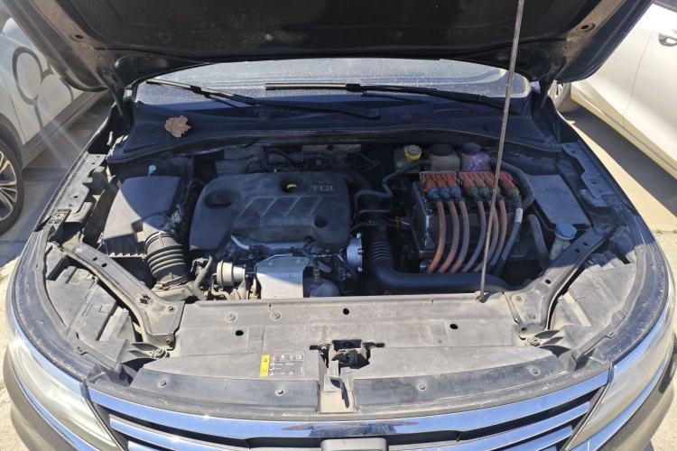 Used Roewe i6 New Energy 2017 45T Hybrid Connect & Smart Enjoyment Edition Engine Bay
