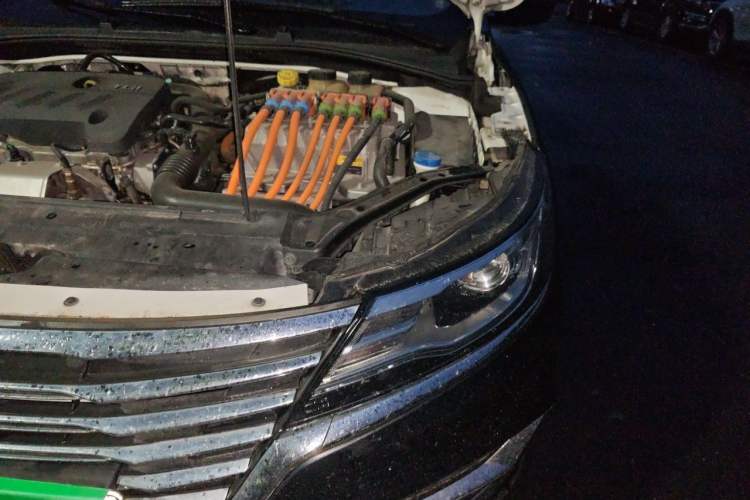 Used Roewe i6 New Energy 2017 45T Hybrid Connect & Smart Enjoyment Edition Engine Bay Left