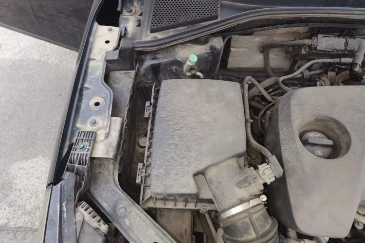 Used Roewe i6 New Energy 2017 45T Hybrid Connect & Smart Enjoyment Edition Engine Bay Right