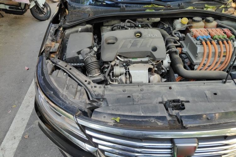 Used Roewe i6 New Energy 2017 45T Hybrid Connect & Smart Enjoyment Edition Engine Bay Right