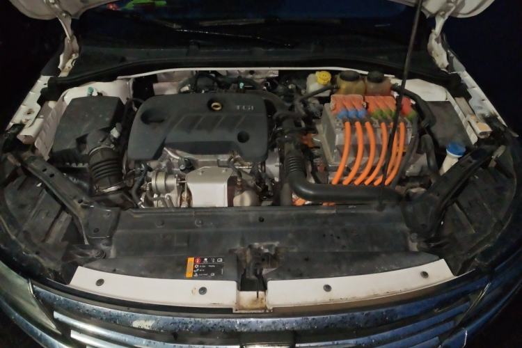 Used Roewe i6 New Energy 2017 45T Hybrid Connect & Smart Enjoyment Edition Engine Bay