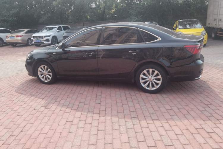 Used Roewe i6 New Energy 2017 45T Hybrid Connect & Smart Enjoyment Edition Exterior 5