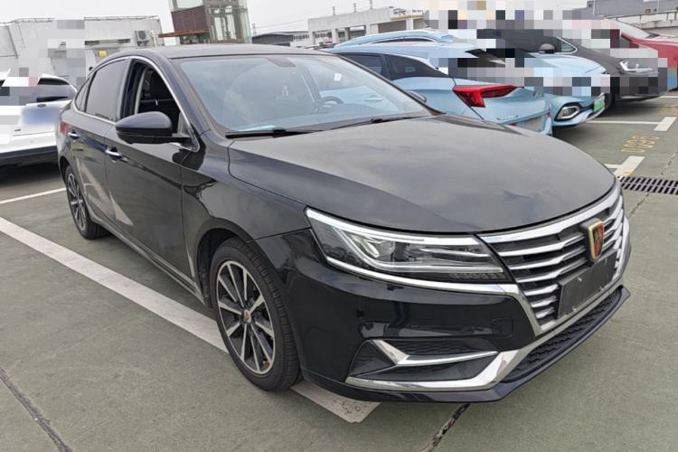 Used Roewe i6 New Energy 2017 45T Hybrid Connective Smart Luxury Edition Front Right 45 Deg