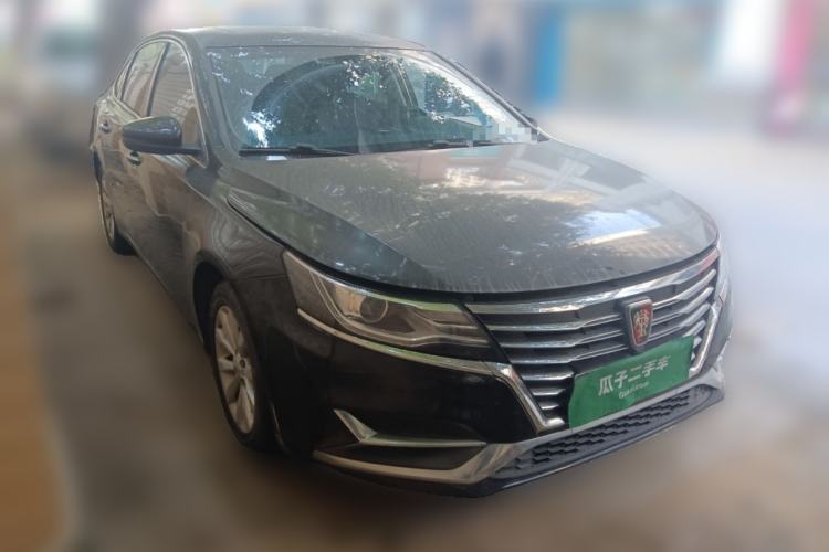 Used Roewe i6 New Energy 2017 45T Hybrid Connect & Smart Enjoyment Edition Front Right 45 Deg