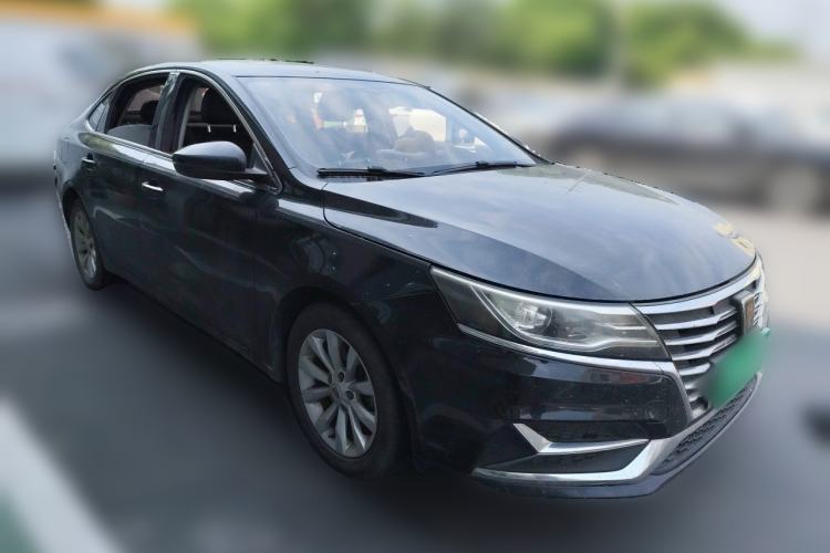 Used Roewe i6 New Energy 2017 45T Hybrid Connect & Smart Enjoyment Edition Front Right 45 Deg