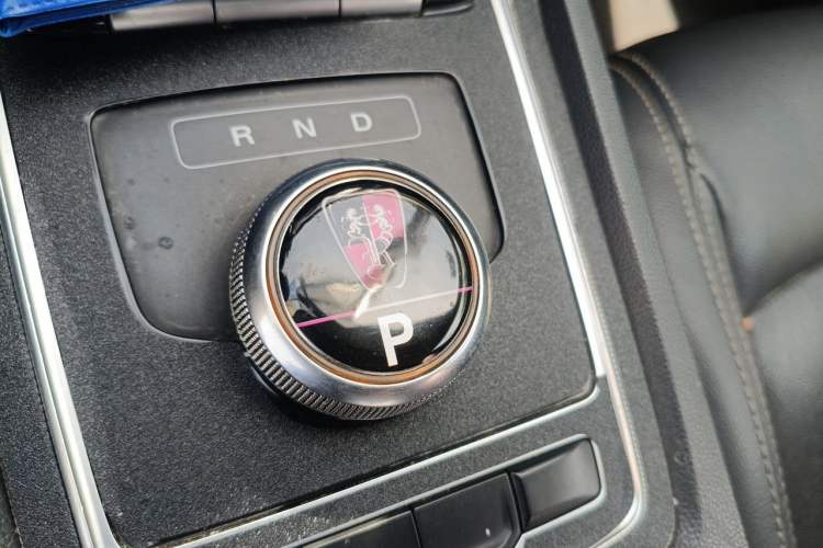 Used Roewe i6 New Energy 2017 45T Hybrid Connect & Smart Enjoyment Edition Gear Lever