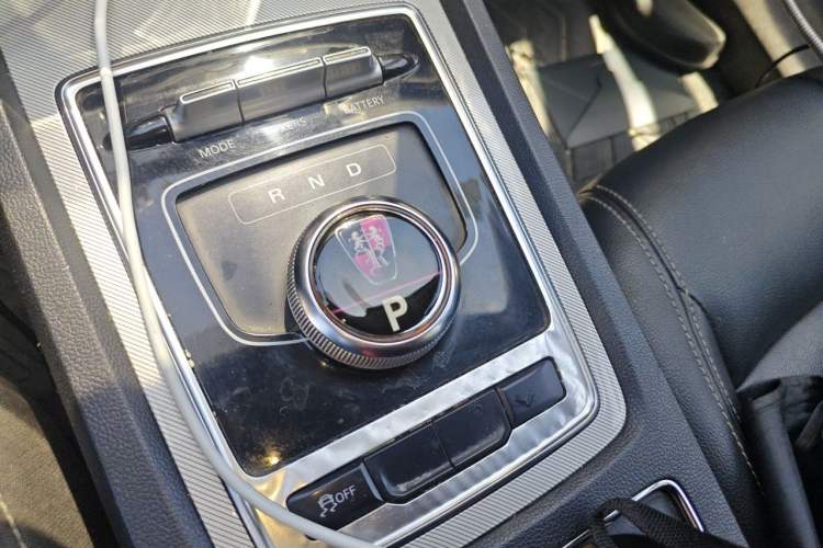 Used Roewe i6 New Energy 2017 45T Hybrid Connect & Smart Enjoyment Edition Gear Lever