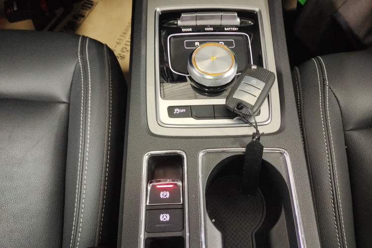 Used Roewe i6 New Energy 2017 45T Hybrid Connect & Smart Enjoyment Edition Gear Lever