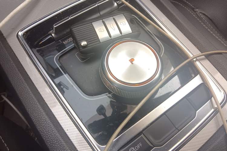 Used Roewe i6 New Energy 2017 45T Hybrid Connect & Smart Enjoyment Edition Gear Lever