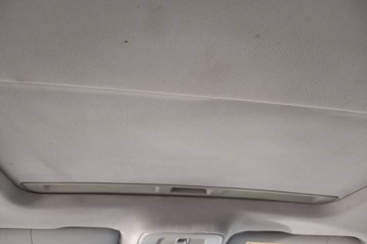 Used Roewe i6 New Energy 2017 45T Hybrid Connective Smart Luxury Edition Headliner
