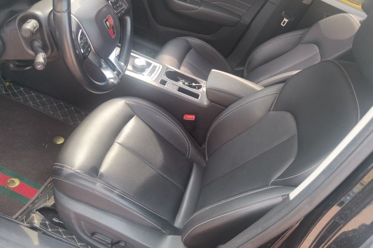 Used Roewe i6 New Energy 2017 45T Hybrid Connect & Smart Enjoyment Edition Interior 1