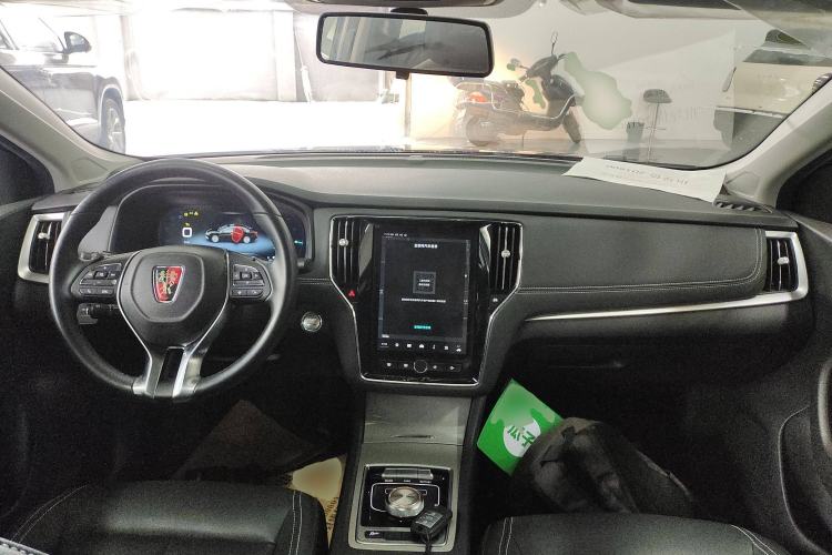 Used Roewe i6 New Energy 2017 45T Hybrid Connect & Smart Enjoyment Edition Interior 2
