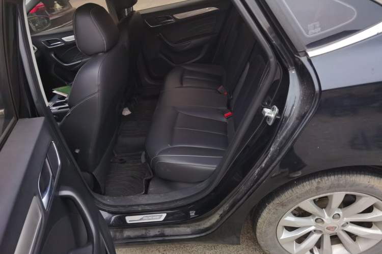 Used Roewe i6 New Energy 2017 45T Hybrid Connect & Smart Enjoyment Edition Left Rear Seat
